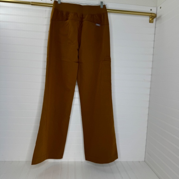 NWT Figs Wide Leg Scrub Pant Earth Limited Edition - Picture 3 of 4